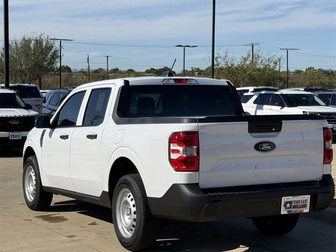 New 2025 Ford Maverick XL image 29