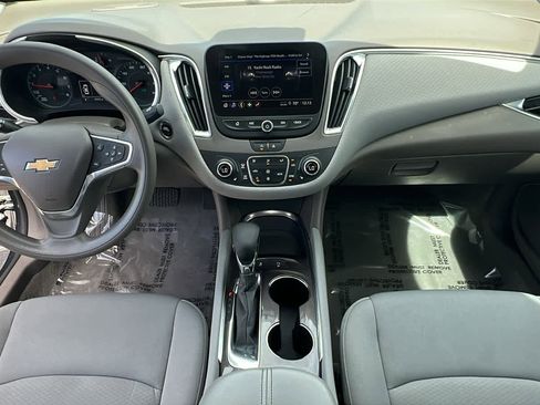 Used 2021 Chevrolet Malibu LT image 26