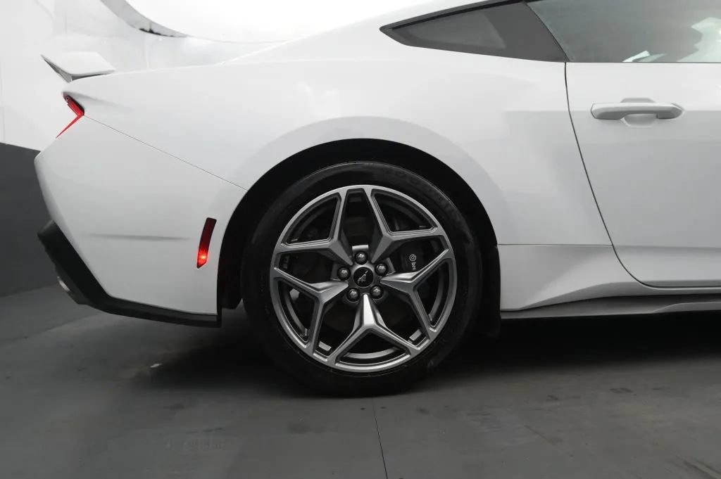 Used 2024 Ford Mustang GT Premium w/ GT Performance Package RWD image 20