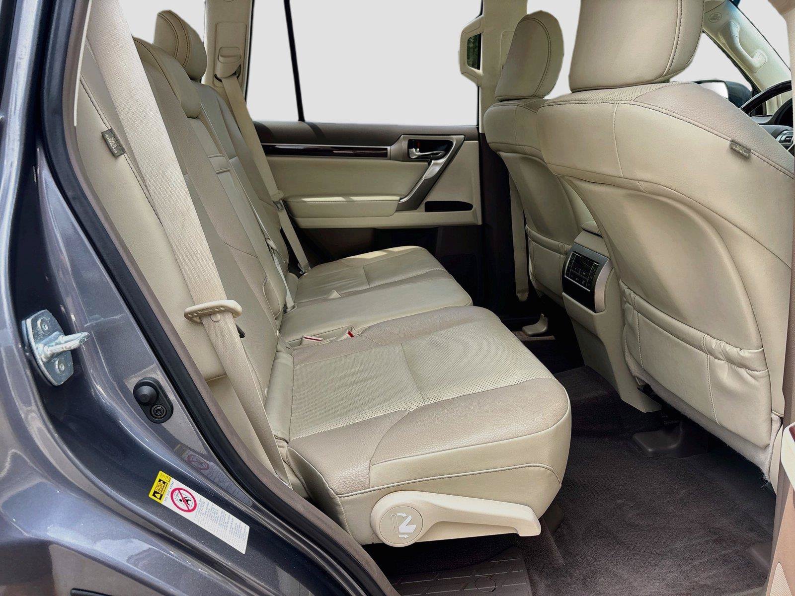 Used 2019 Lexus GX 460 Premium w/ Premium Package AWD/4WD image 26