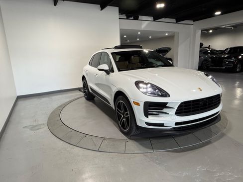 Used 2021 Porsche Macan S AWD/4WD image 6