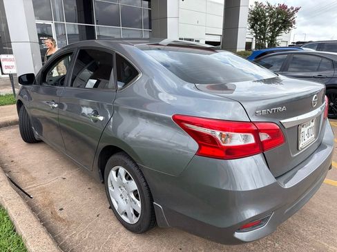 Used 2019 Nissan Sentra S FWD image 2