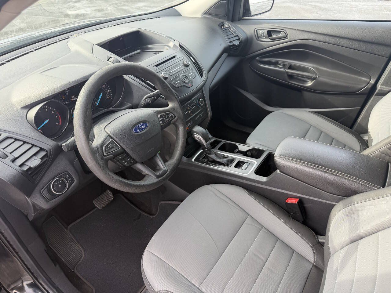 Used 2017 Ford Escape S FWD image 17