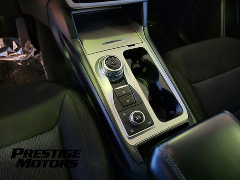 Used 2022 Ford Explorer XLT image 21