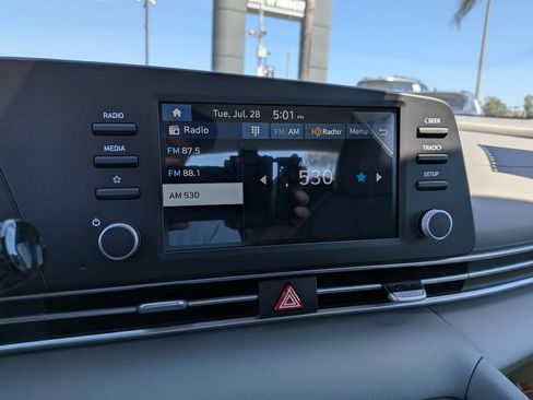 New 2026 Hyundai Elantra SE FWD image 22