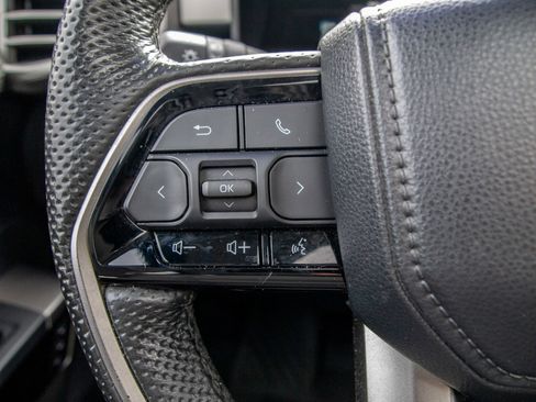 Used 2024 Toyota Tundra Limited AWD/4WD image 21