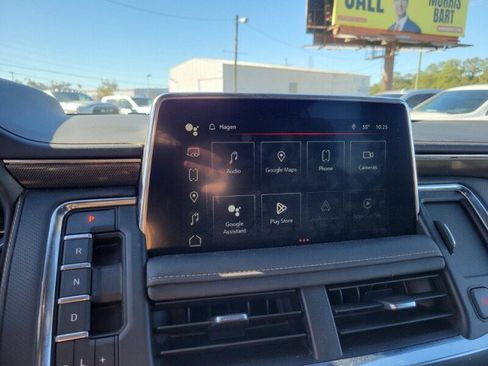 Used 2024 GMC Yukon AT4 w/ AT4 Premium Package AWD/4WD image 21