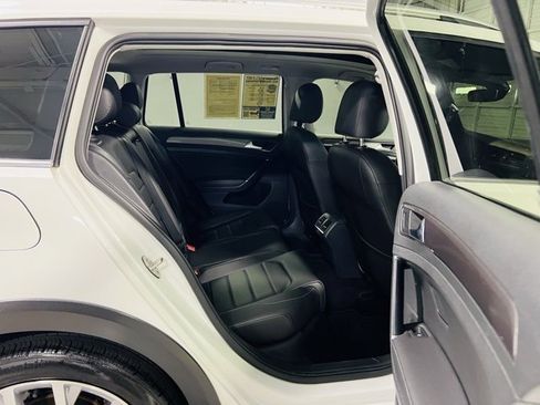 Used 2019 Volkswagen Golf Alltrack SEL image 27