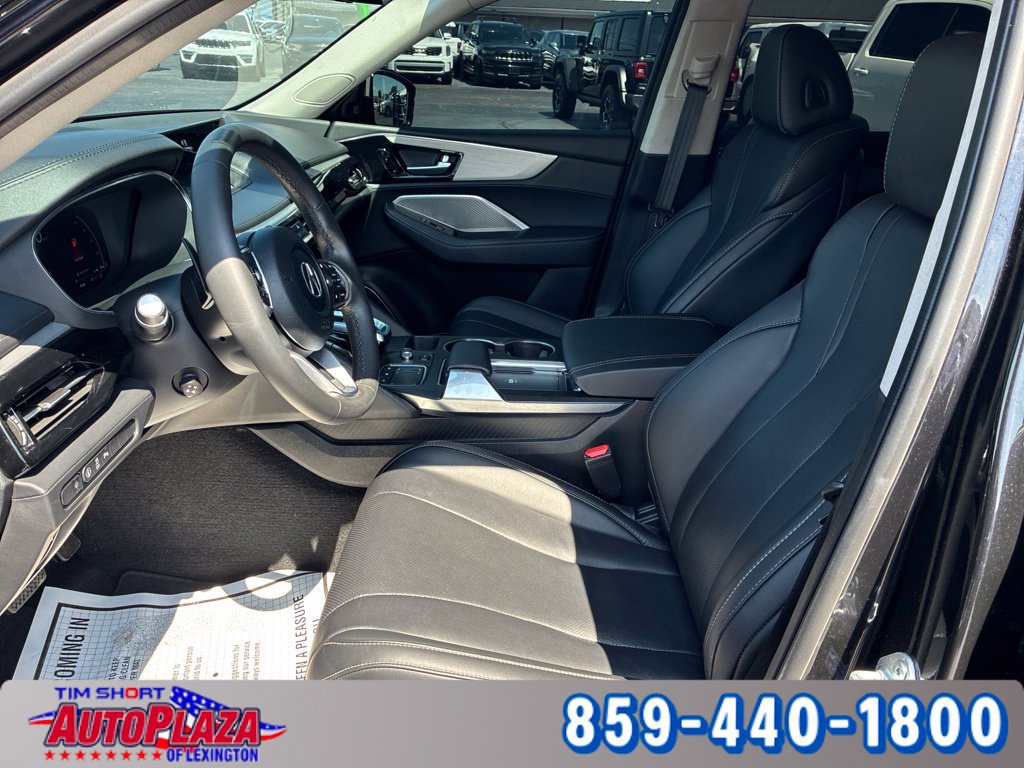 Used 2024 Acura MDX w/ Technology Package FWD image 13