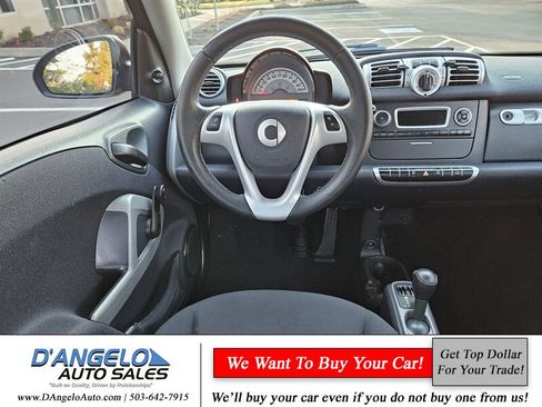 Used 2015 smart fortwo pure image 15