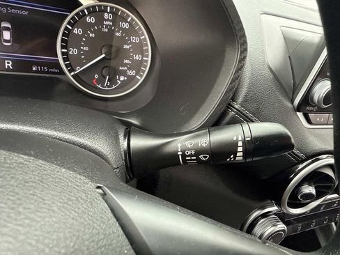 Used 2023 Nissan Sentra SV image 33