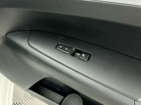 Certified 2024 Kia Forte LXS w/ LXS Technology Package FWD image 28