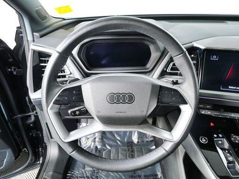 Used 2024 Audi Q4 e-tron Premium Plus AWD/4WD image 19