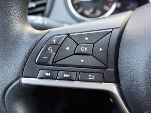 Used 2021 Nissan Rogue Sport S FWD image 19