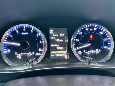 Used 2018 Toyota Highlander Plus image 27