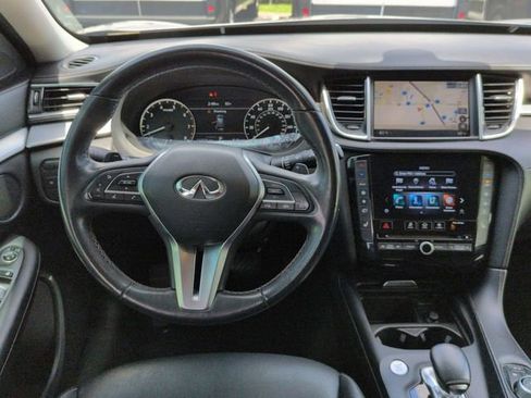Used 2020 INFINITI QX50 Luxe w/ Navigation Package FWD image 18