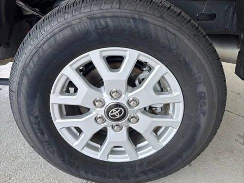 Used 2026 Toyota Tacoma SR5 RWD image 8