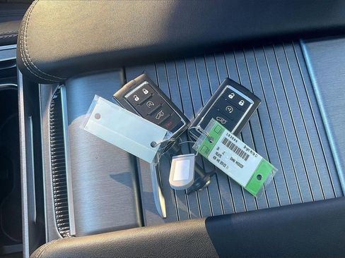 New 2026 Jeep Grand Wagoneer Limited w/ Premium Group II image 34