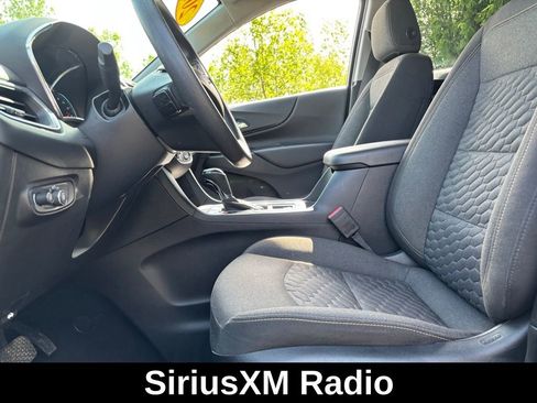 Used 2020 Chevrolet Equinox LT AWD/4WD image 11