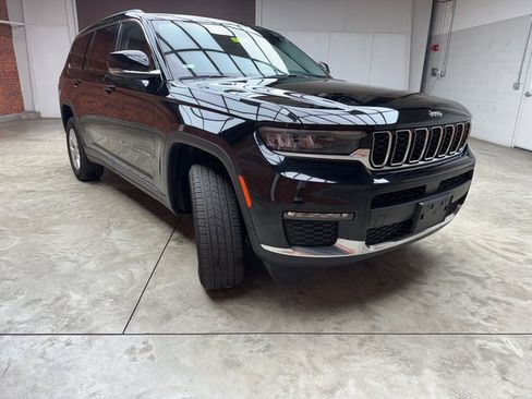 Used 2023 Jeep Grand Cherokee L Limited image 8