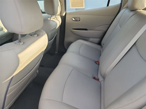 Used 2012 Nissan Leaf SL image 20