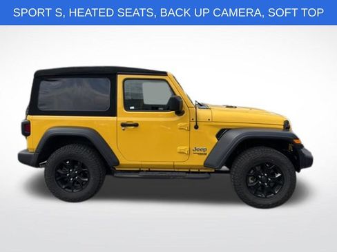 Used 2019 Jeep Wrangler Sport AWD/4WD image 2