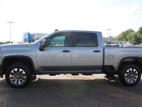 New 2026 Chevrolet Silverado 2500 Custom w/ Custom Value Package AWD/4WD image 6