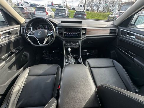 Used 2021 Volkswagen Atlas SE image 25