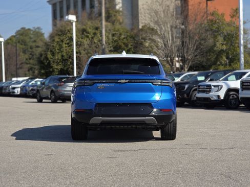 Used 2024 Chevrolet Equinox EV LT w/ Active Safety Package 3 image 6