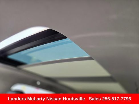 Used 2024 Volkswagen Taos SE AWD/4WD image 18