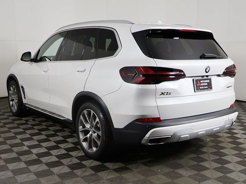 Used 2024 BMW X5 xDrive40i image 11