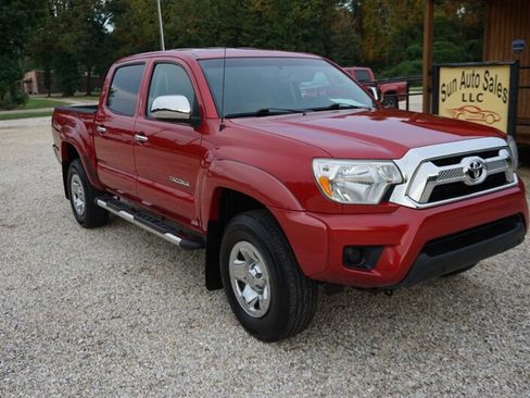 Used 2012 Toyota Tacoma PreRunner image 23