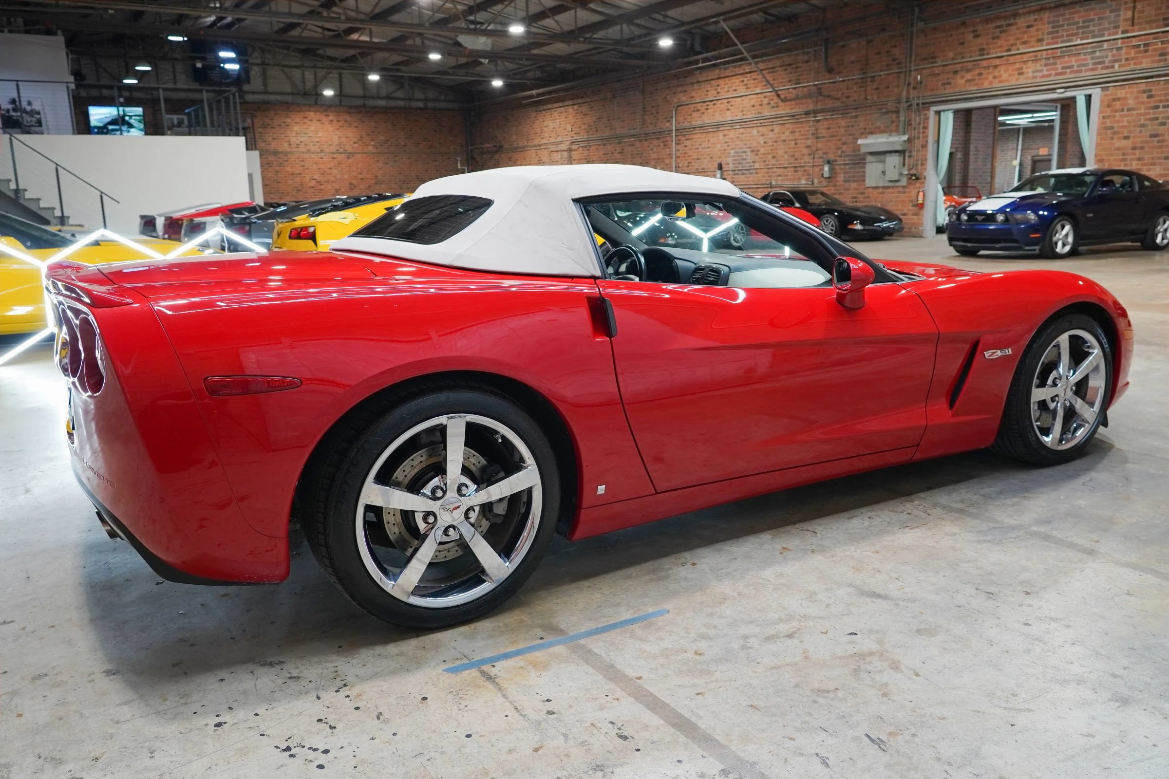 Used 2008 Chevrolet Corvette Convertible w/ Preferred Equipment Group RWD image 14