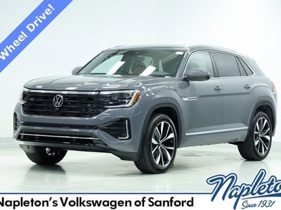 New 2025 Volkswagen Atlas Cross Sport SEL Premium R-Line