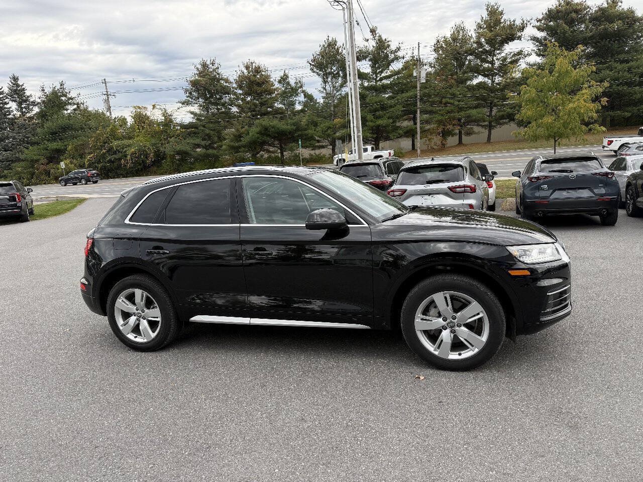 Used 2018 Audi Q5 2.0T Premium Plus w/ Premium Plus Package AWD/4WD image 6
