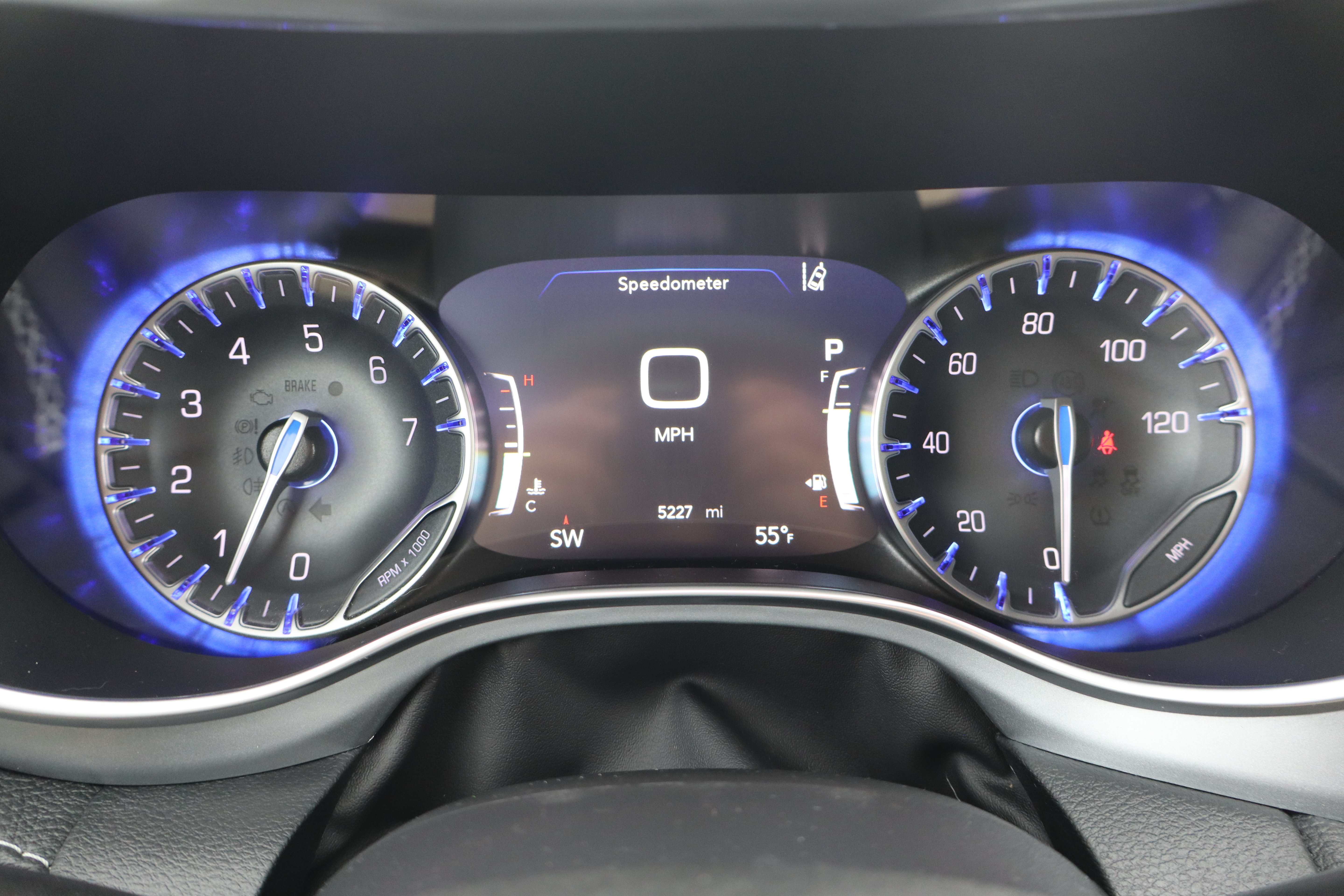 Used 2025 Chrysler Pacifica Limited FWD image 33