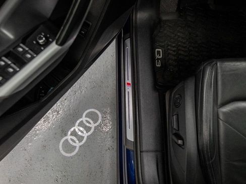Used 2021 Audi Q3 2.0T Premium w/ Convenience Package image 31