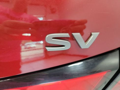 Used 2024 Nissan Altima 2.5 SV FWD image 14