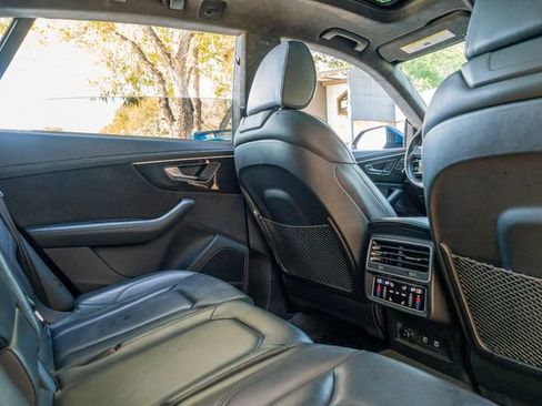 Used 2021 Audi Q8 Prestige w/ Prestige Package image 41