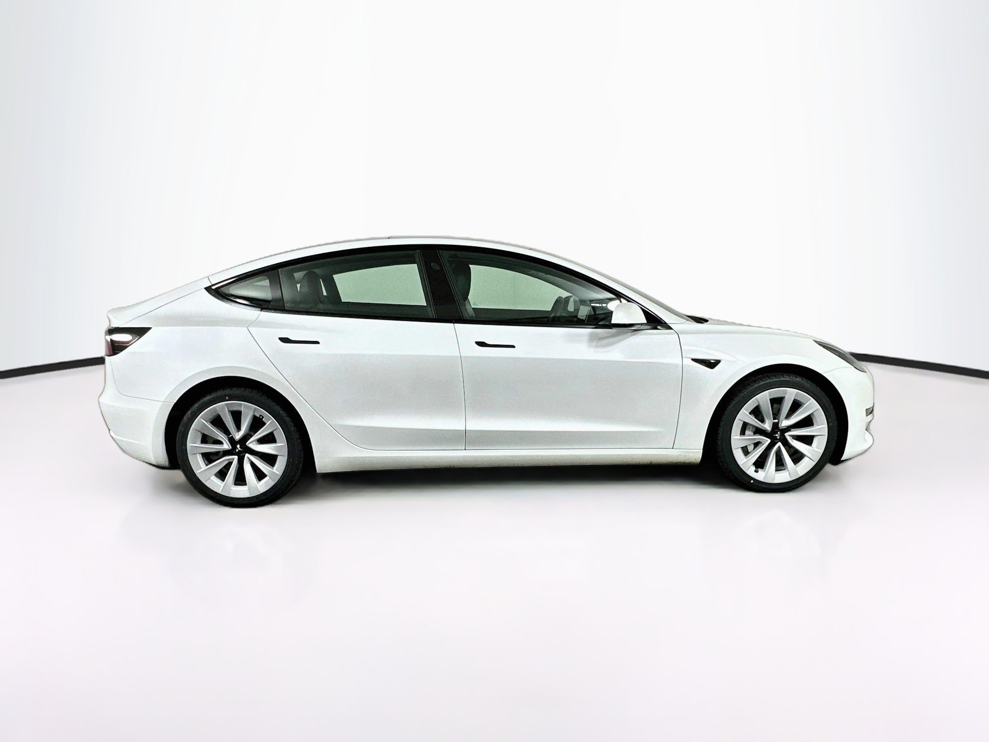 Used 2023 Tesla Model 3 Standard Range RWD image 10