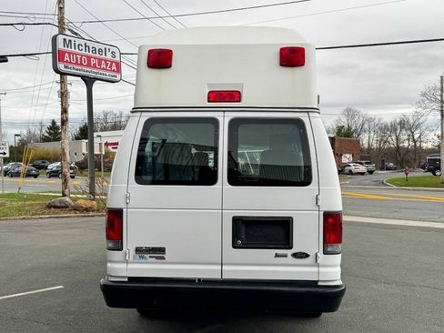 Used 2011 Ford E-350 and Econoline 350 Extended Super Duty w/ PWR Group RWD image 10