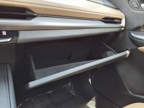 Certified 2025 Cadillac XT4 Premium Luxury FWD image 25