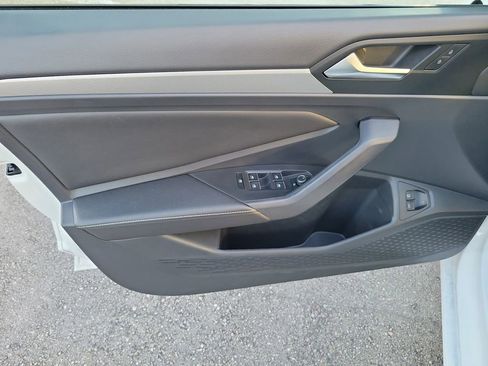 Used 2022 Volkswagen Jetta S image 15