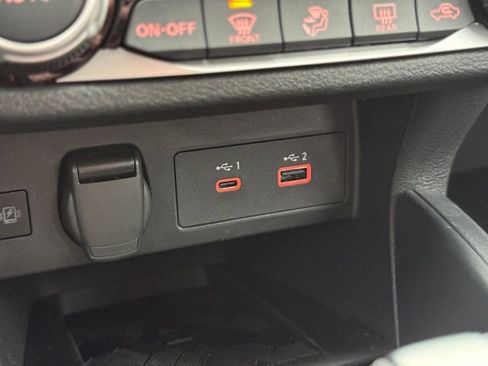 New 2025 Nissan Versa SR w/ Trunk Package image 26