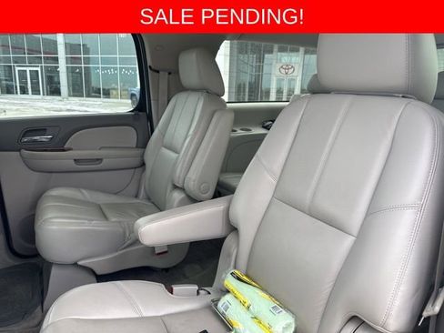 Used 2013 Chevrolet Suburban 2500 LT w/ Luxury Package image 12