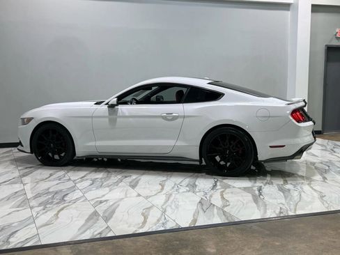 Used 2017 Ford Mustang Premium image 10