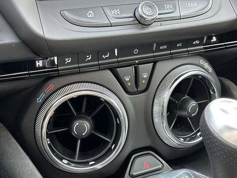 Used 2023 Chevrolet Camaro SS w/ Design Package 3 image 31