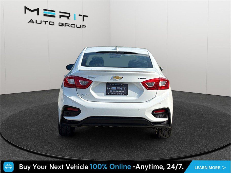 Used 2017 Chevrolet Cruze Premier FWD image 8