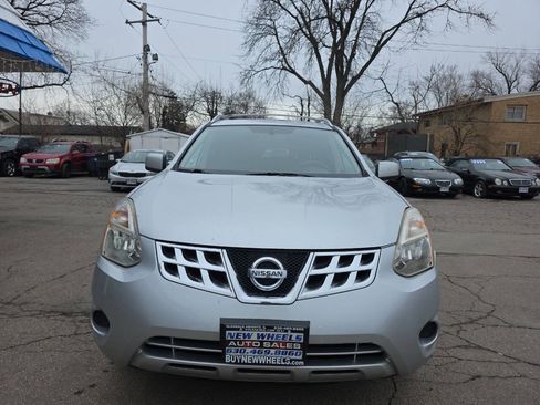 Used 2011 Nissan Rogue SV w/ Premium Pkg image 4
