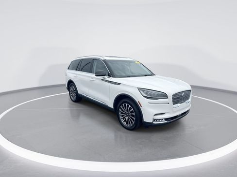 Used 2021 Lincoln Aviator Reserve w/ Equipment Group 201A AWD/4WD image 2